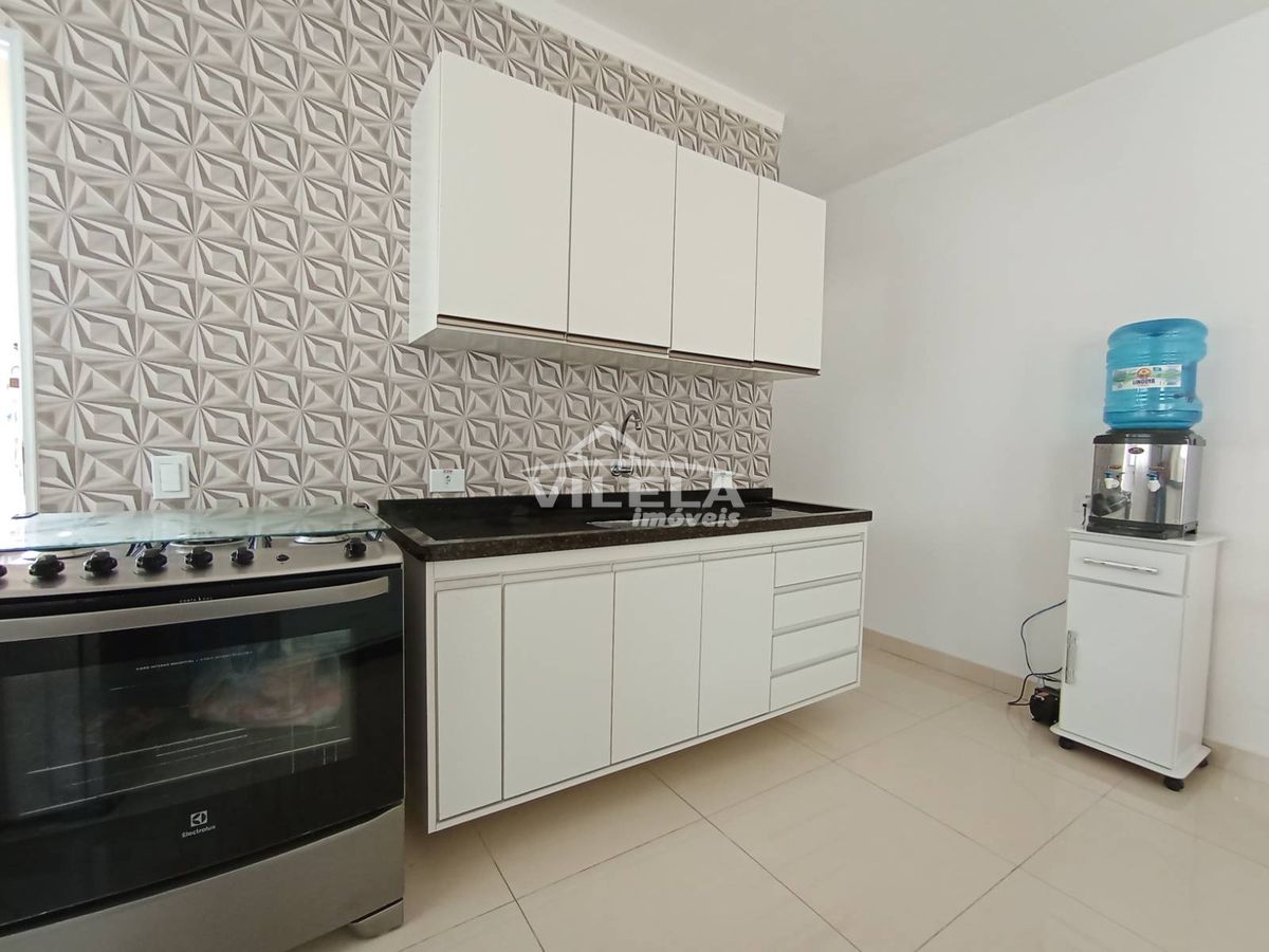 Linda casa com piscina no morro do algodão