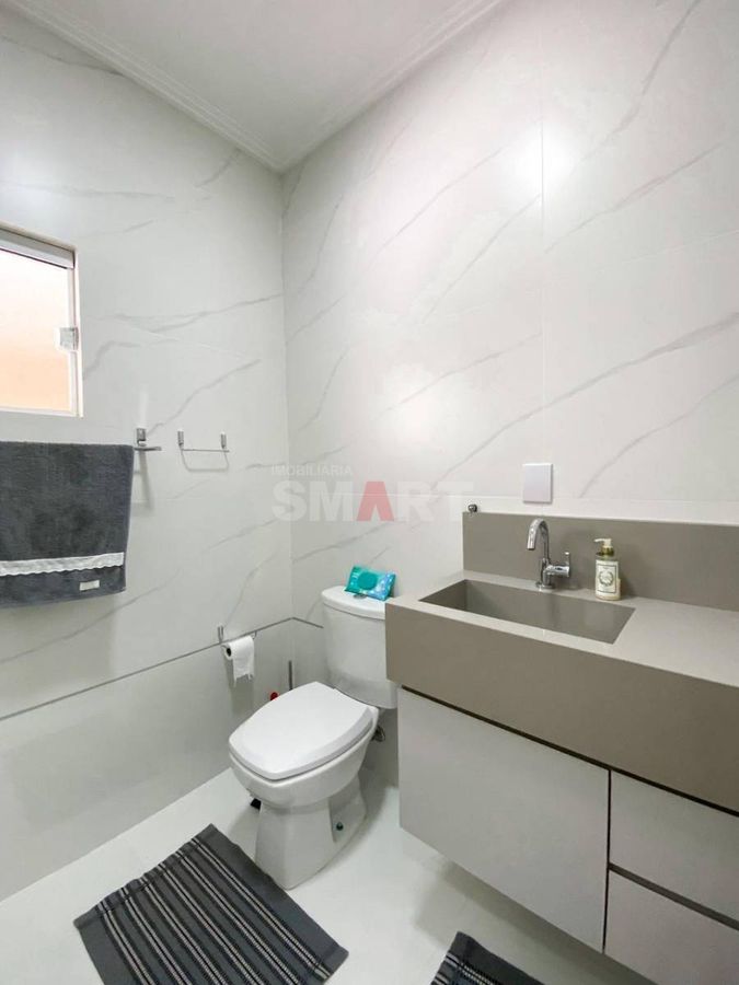 Casa à Venda no Amizade com Terreno de 396m²