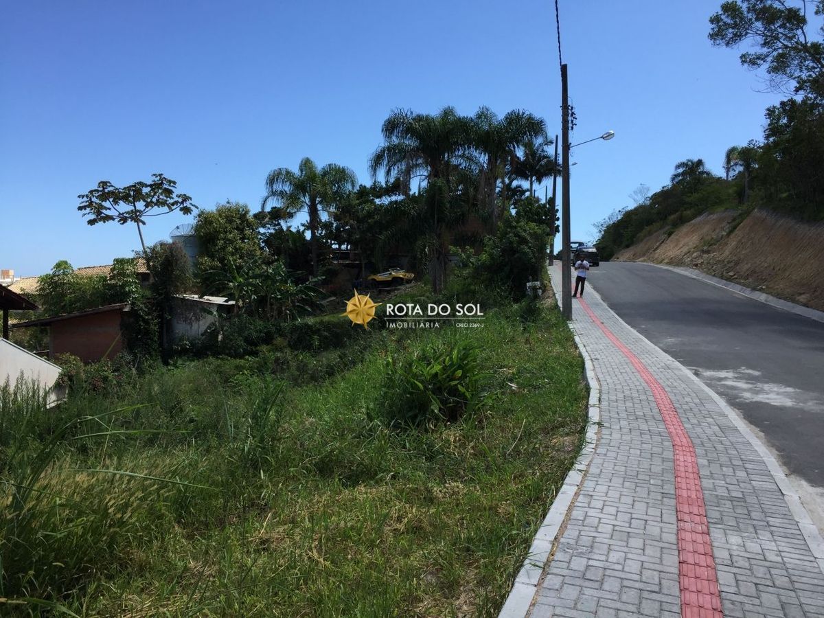 Terreno amplo à Venda em Quatro Ilhas Bombinhas SC - 1