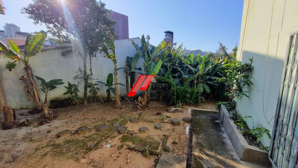 Terreno comercial á venda Saco dos Limões Florianópolis