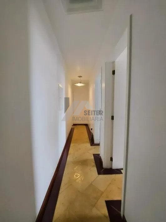 Apartamento com 3 quartos, Centro - Florianópolis