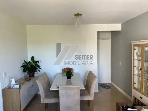 Apartamento com 3 quartos, Trindade - Florianópolis