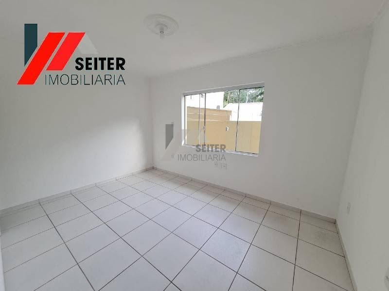Casa 3 dormitorios para locação trindade