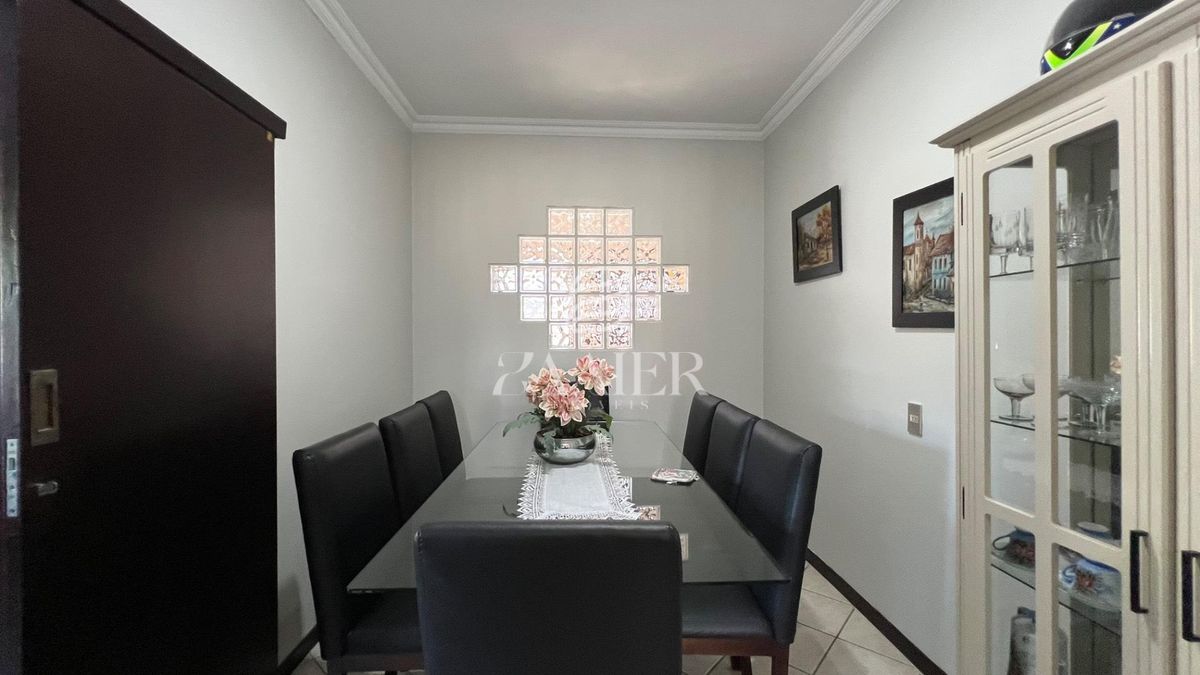 Casa com 3 quartos, Glória - Joinville