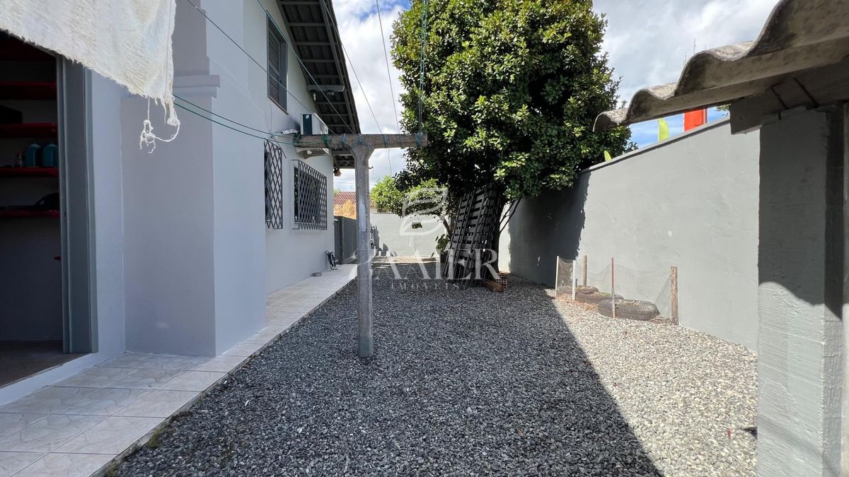 Casa com 3 quartos, Glória - Joinville