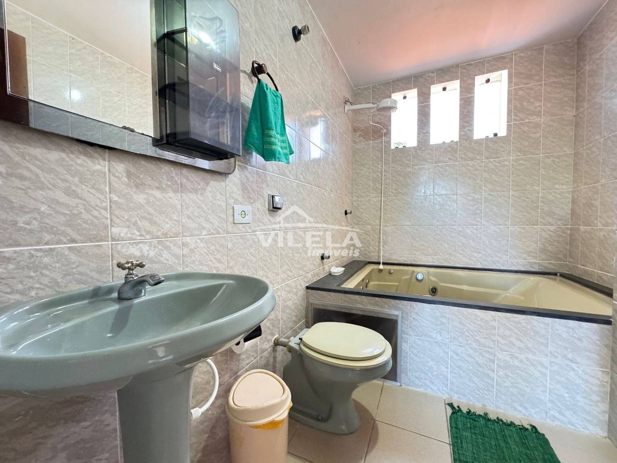 Casa Assobradada com Quintal Amplo e Vista para o Mar no Bairro Capricórnio – Caraguatatuba/Sp