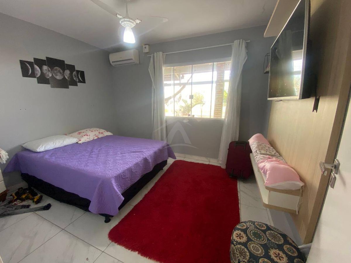 Casa frente mar, 4 quartos com piscina, mariluz