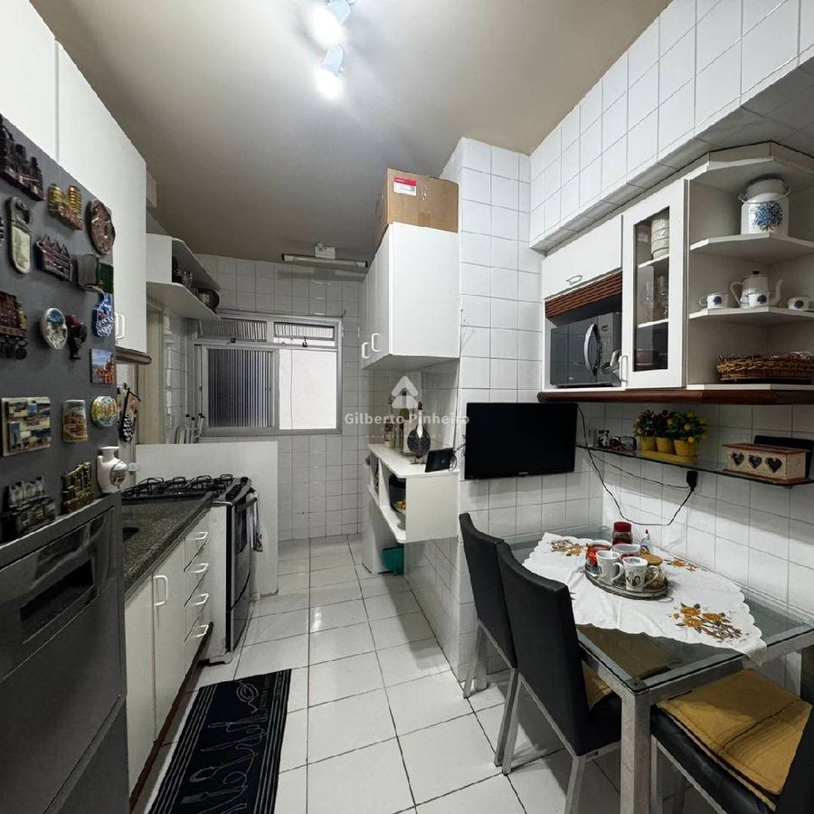 Apartamento à Venda no Centro de Guarapari com 3 Quartos
