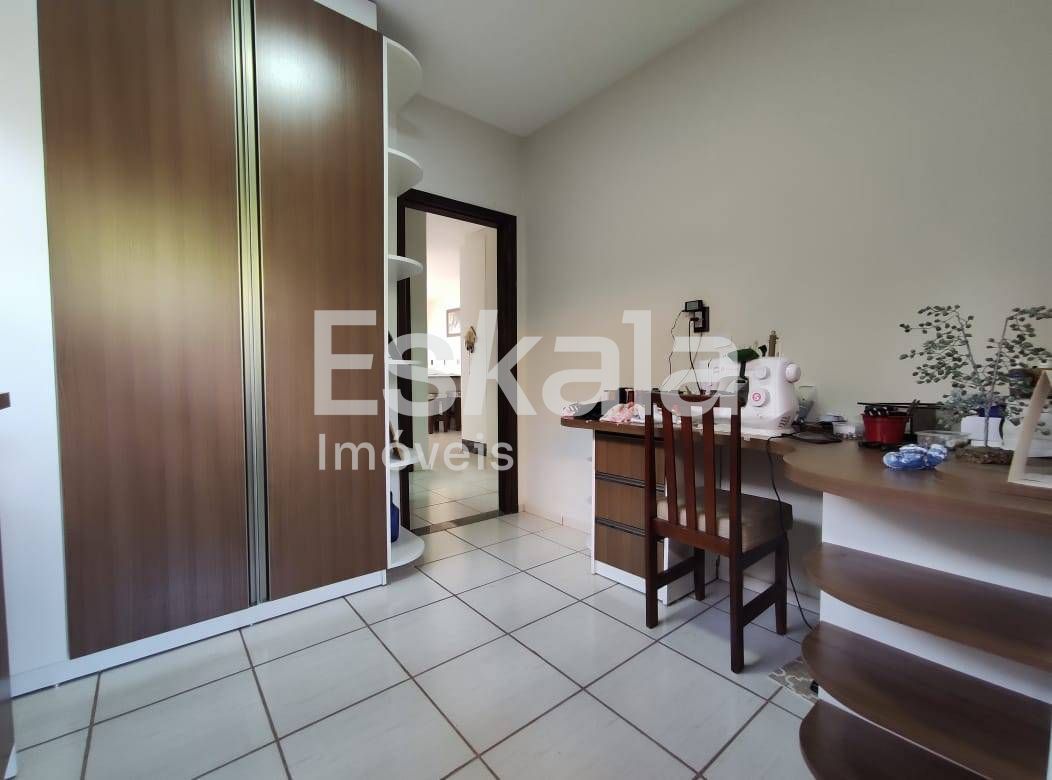 Casa semi-mobiliada com 01 suíte + 01 quarto ilha da figueira - guaramirim
