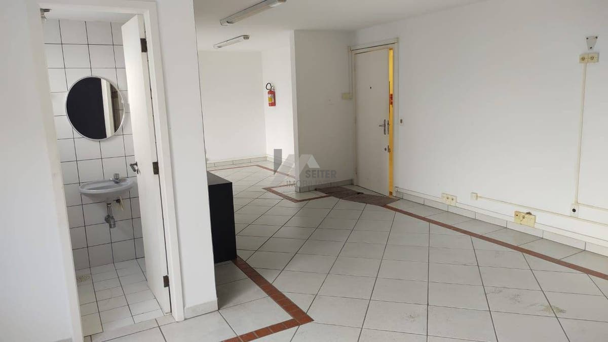 Sala comercial para alugar no centro de Florianópolis proximo ao mercado publico