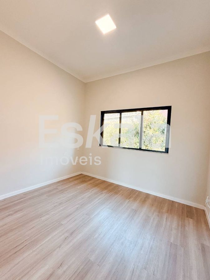 Triplex com vaga de garagem coberta vila lenzi - jaraguá do sul