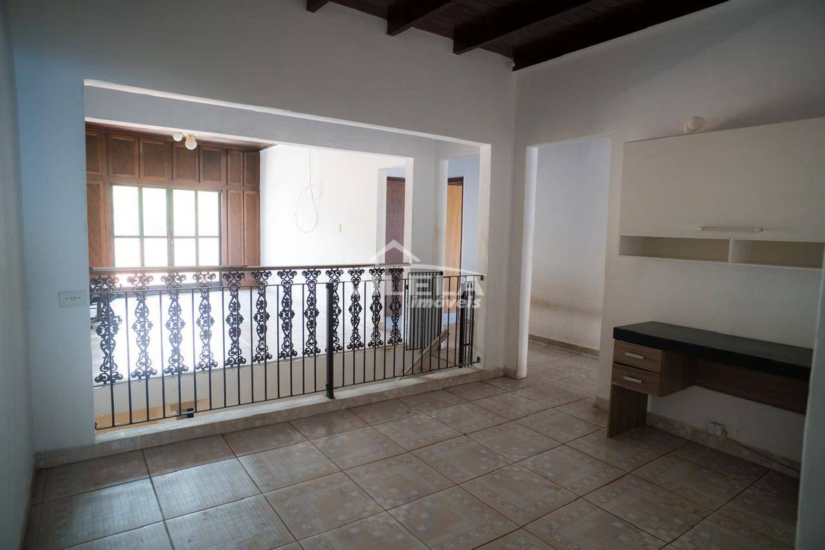 Sobrado residencial e comercial região central de caraguatatuba-sp