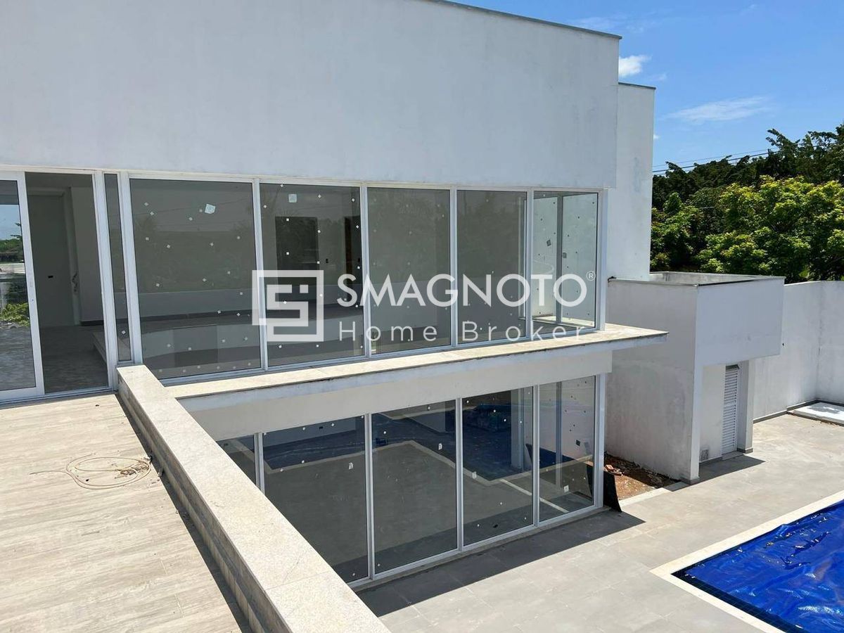 Sobrado a Venda no Condomínio Terras das Águas, dentro do Thermas Walter Park em São Pedro/SP com 4 suítes