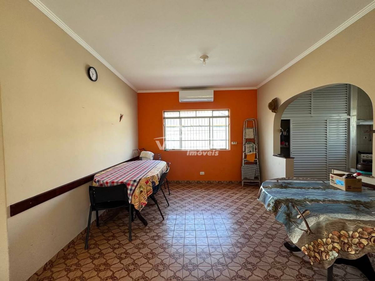 Casa térrea de esquina-jardim aruan-caraguatatuba-sp