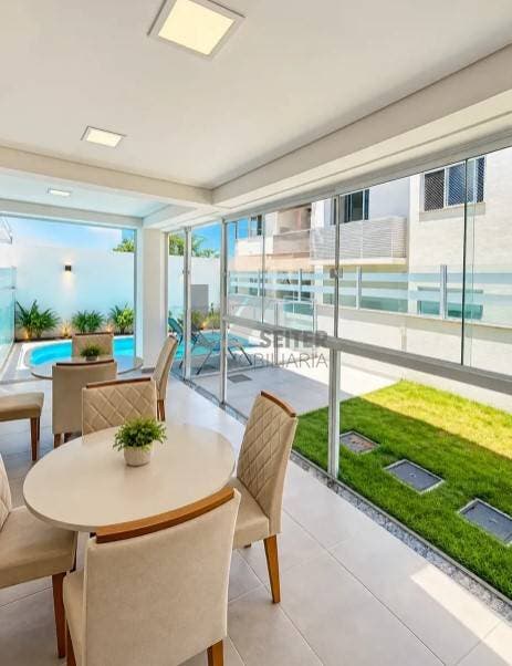 Apartamento de 2 quartos para locação no Itacorubi