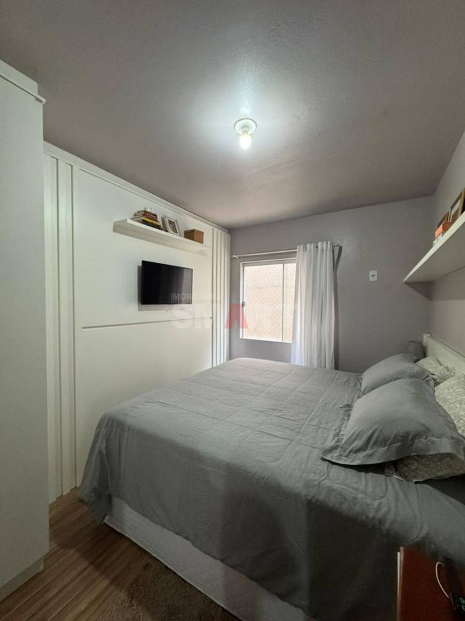 Apartamento Semimobiliado no Vila Lenzi