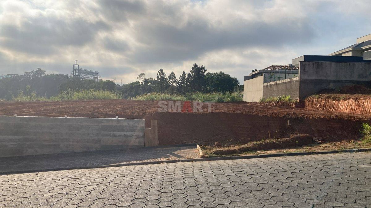 Lote a Venda no Bairro Jaraguá Esquerdo