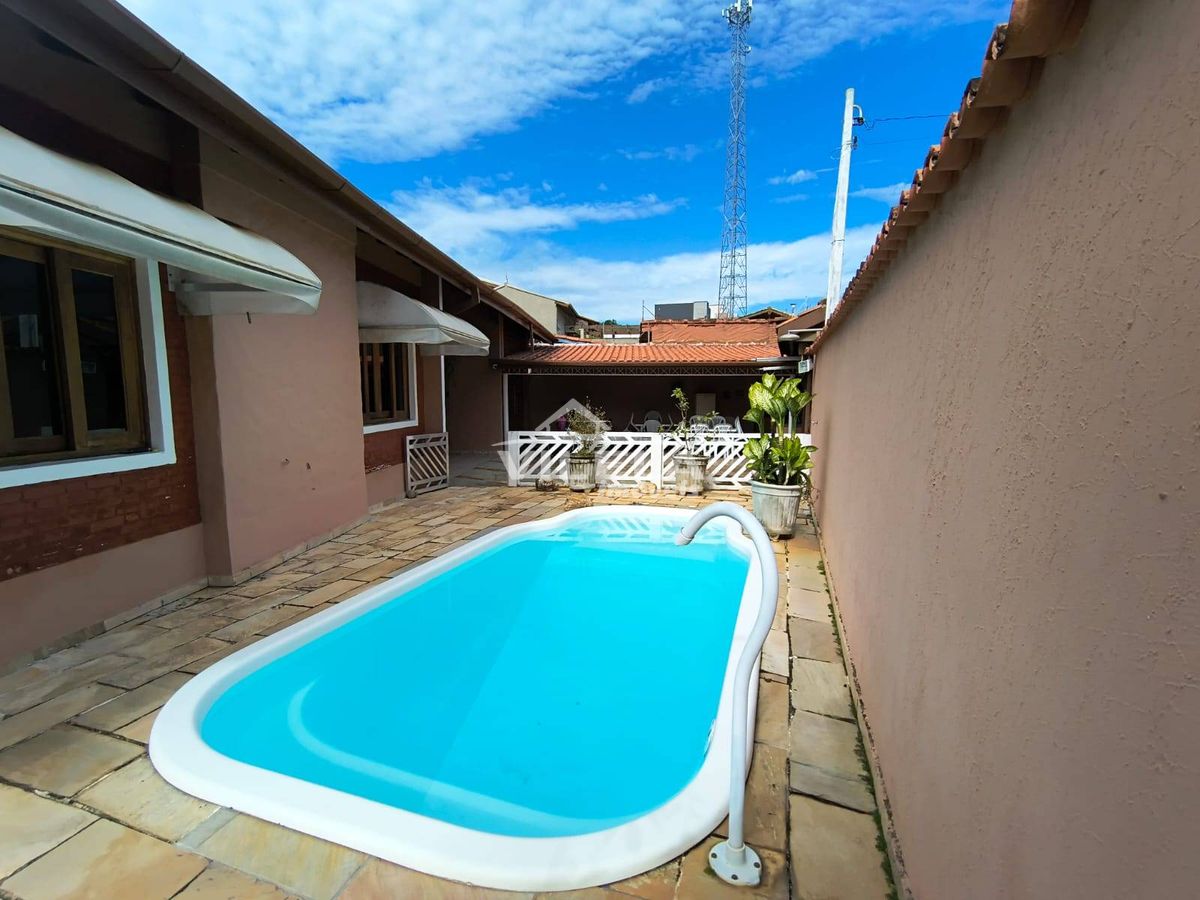 Casa de esquina-martin de sá-caraguatatuba-sp