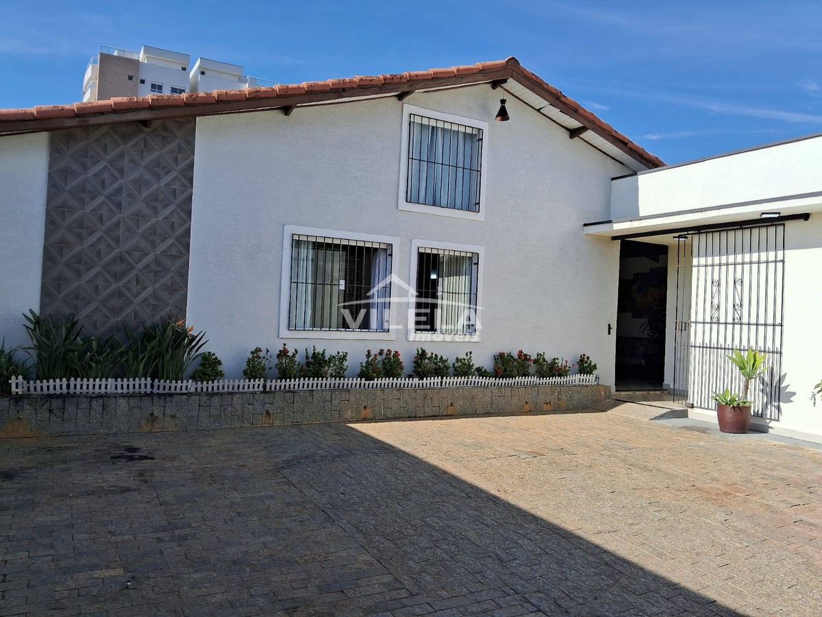 Casa com piscina- 4 dormitórios indaiá- caraguatatuba-sp!!!!