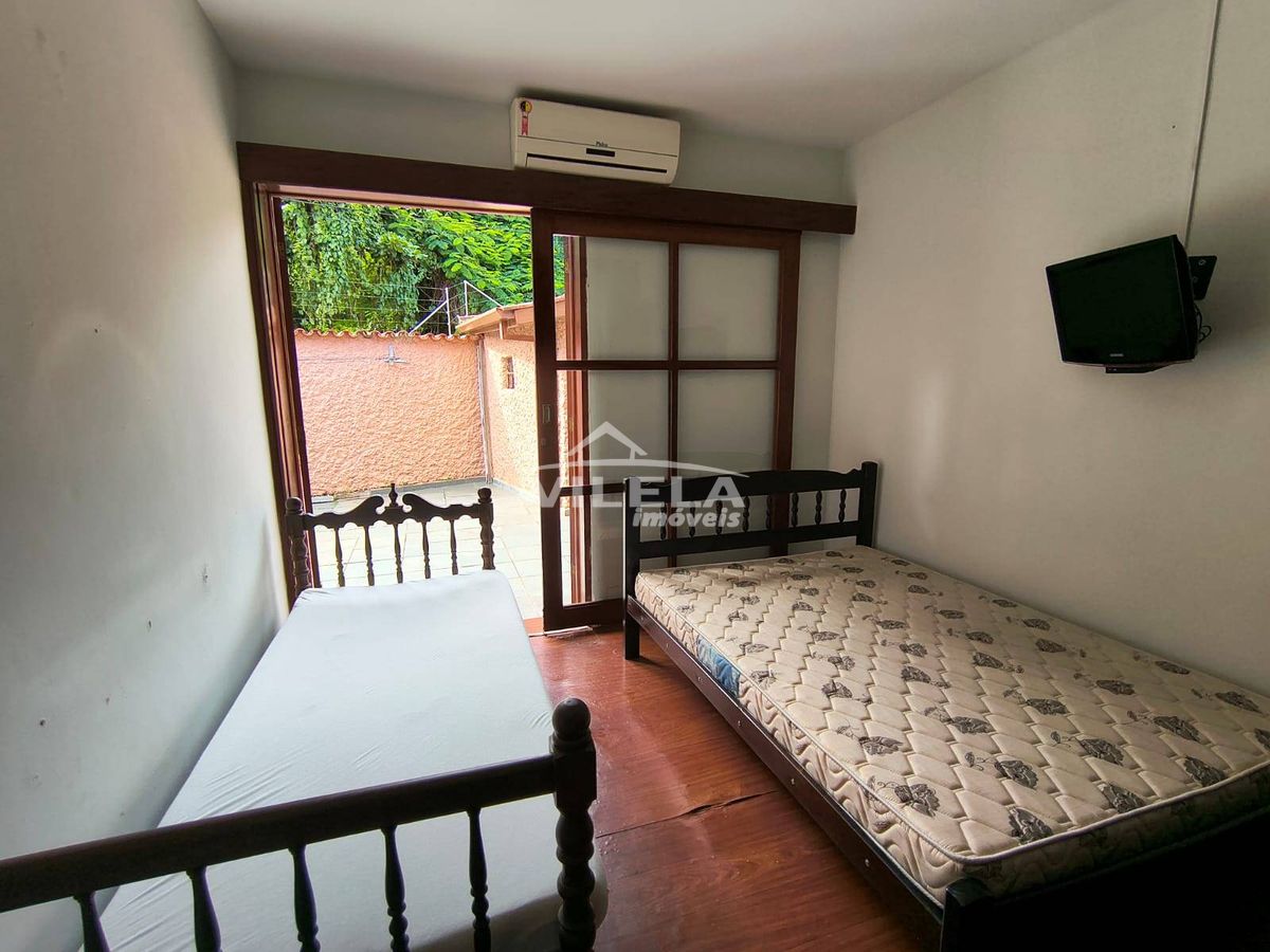 Casa de esquina-martin de sá-caraguatatuba-sp