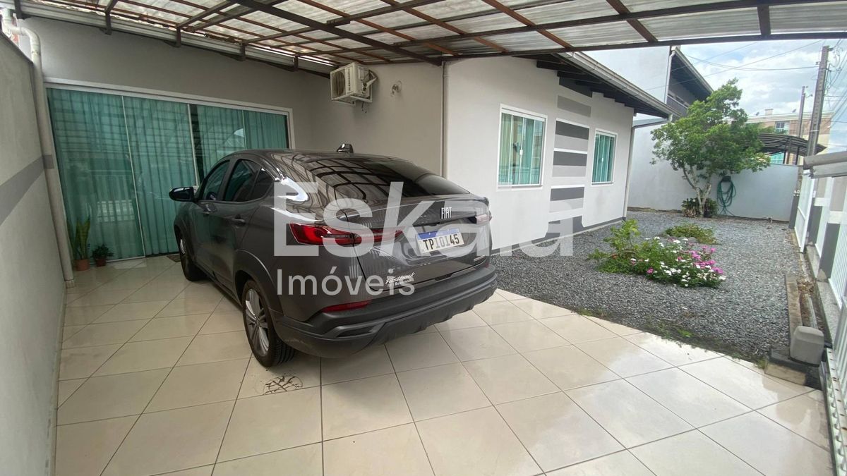 Casa Semi Mobiliada Com 03 Quartos Ilha Da Figueira - Jaraguá Do Sul