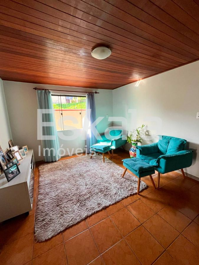 Casa Com 04 Quartos, Sendo 01 Suíte Com Closet Vila Lenzi - Jaraguá do Sul