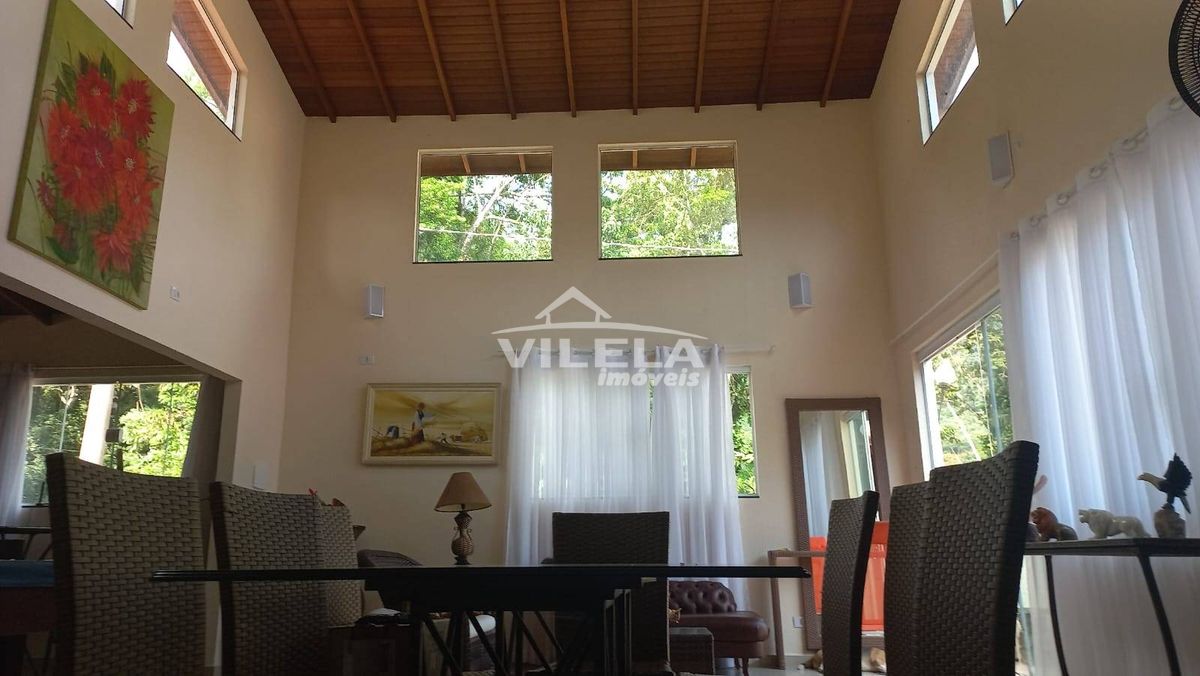 Casa com 4 quartos à Venda, Mar Verde - Caraguatatuba.