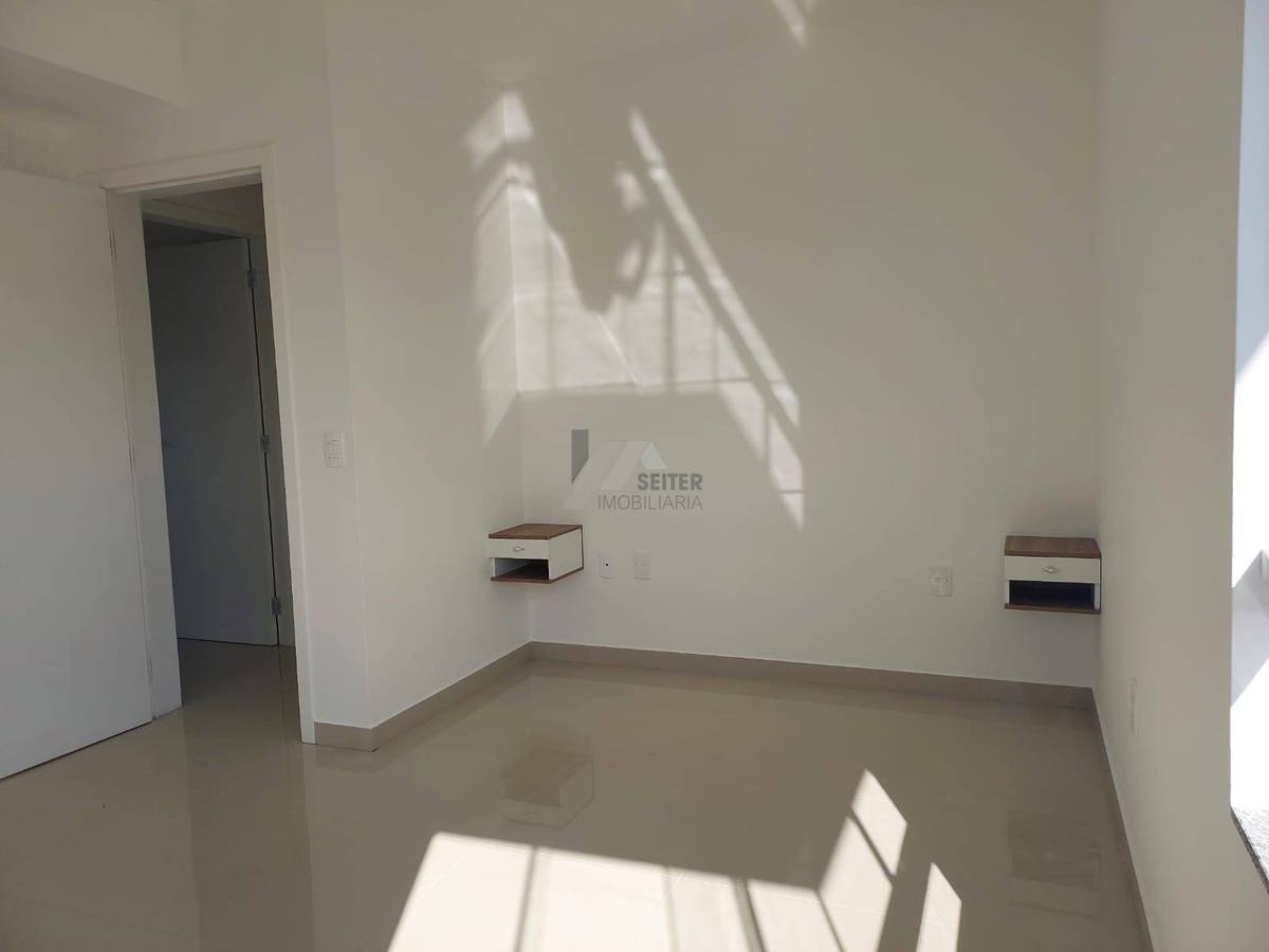 Casa a venda no Carianos Florianopolis
