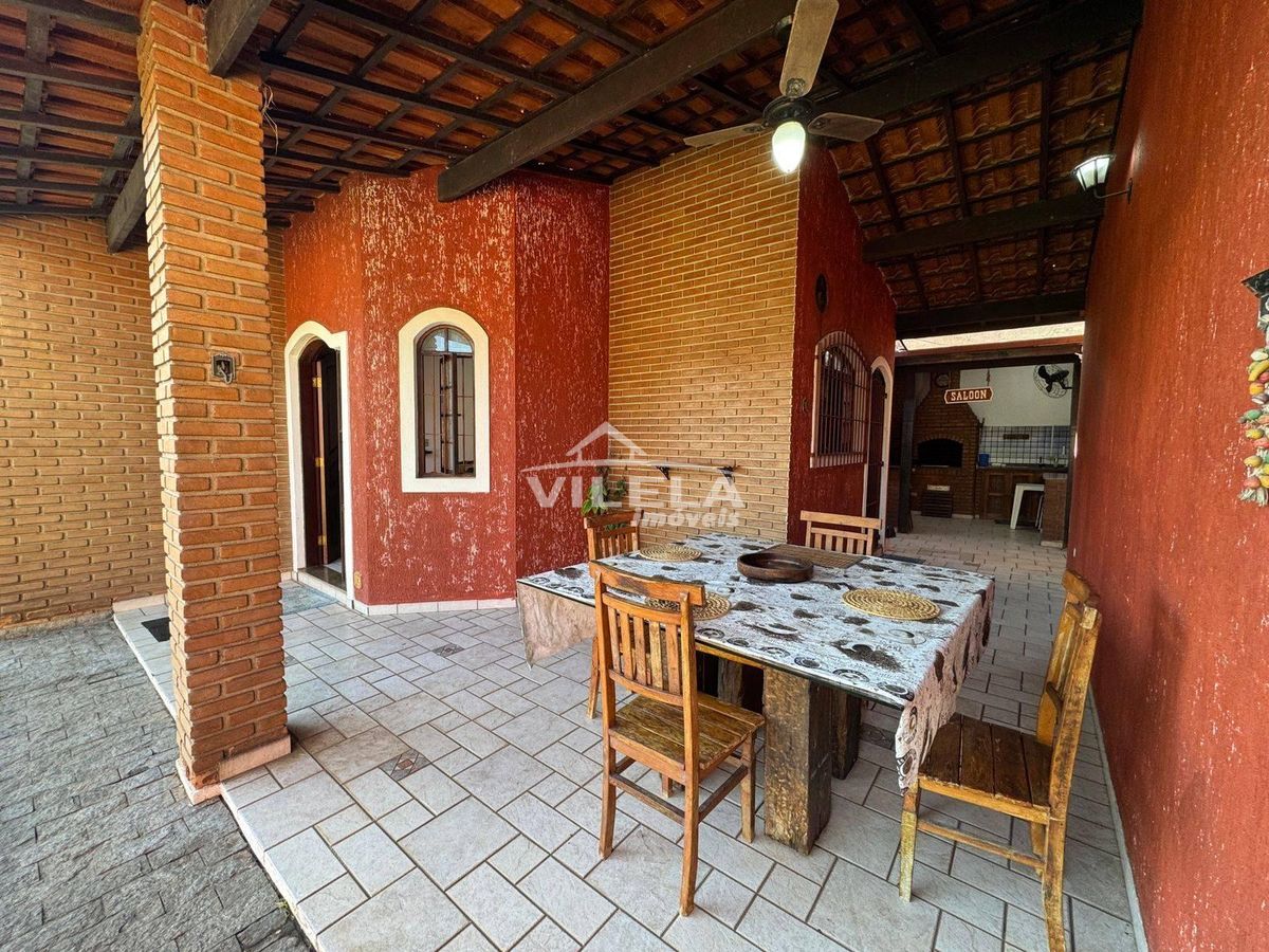 Casa com Piscina-Lado Praia-Bairro Indaiá-Caraguatatuba-Sp