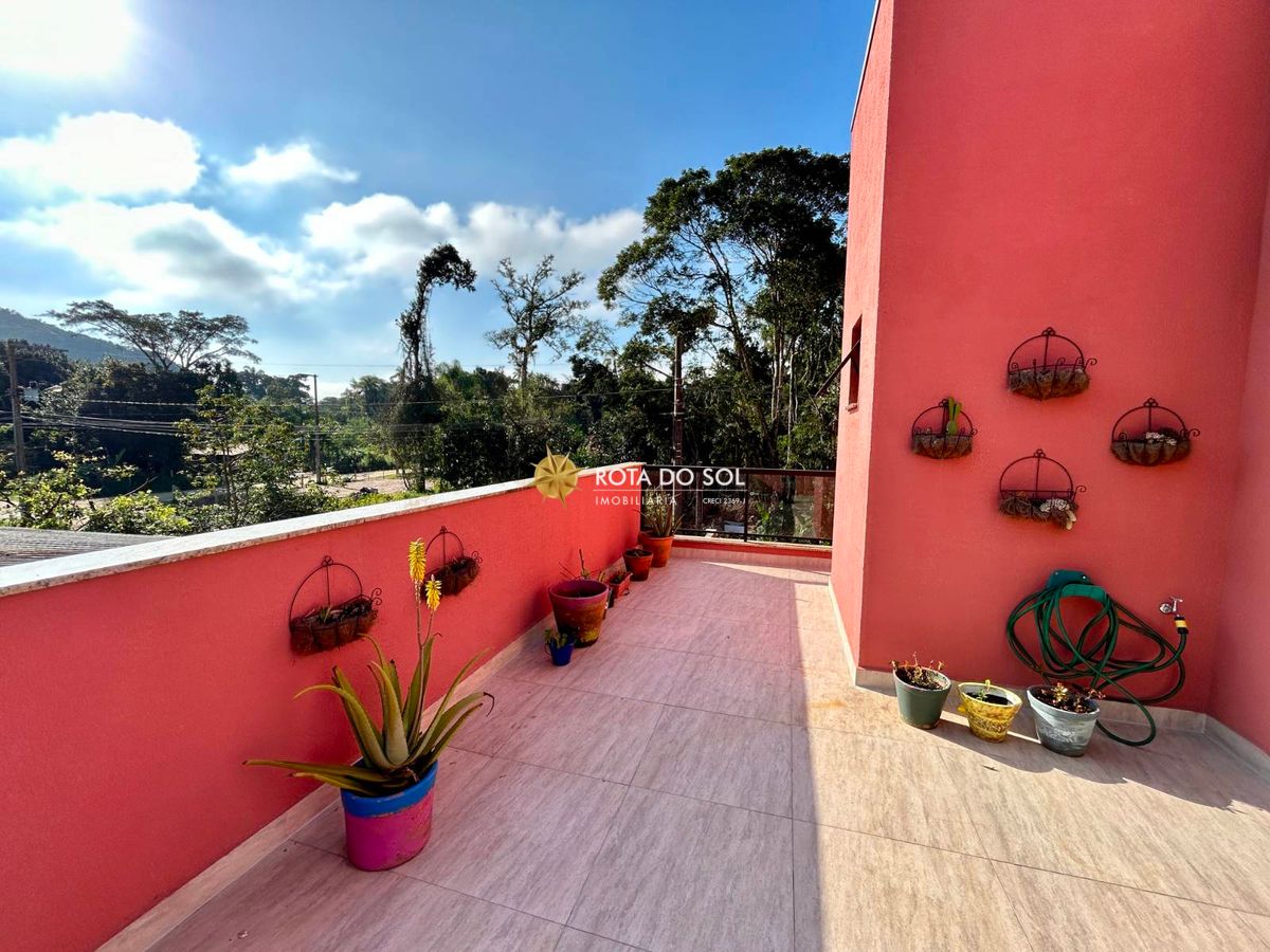 Casa à venda 4 quartos com piscina Praia Mariscal Bombinhas SC - 24