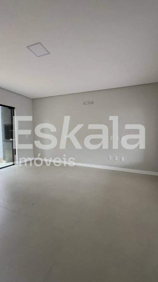 Sobrado geminado - 107m2 privativos - Três Rios do Norte