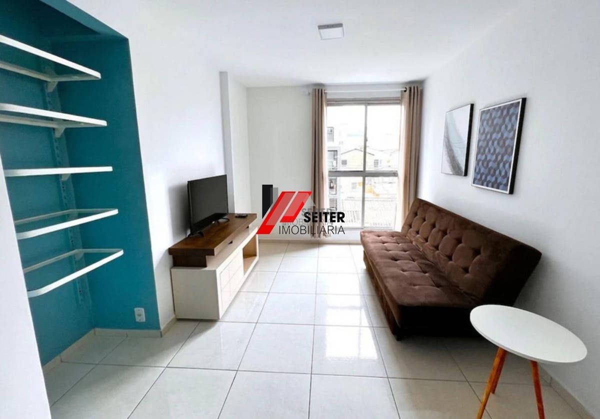 Apartamento mobiliado a venda no centro de Florianopolis