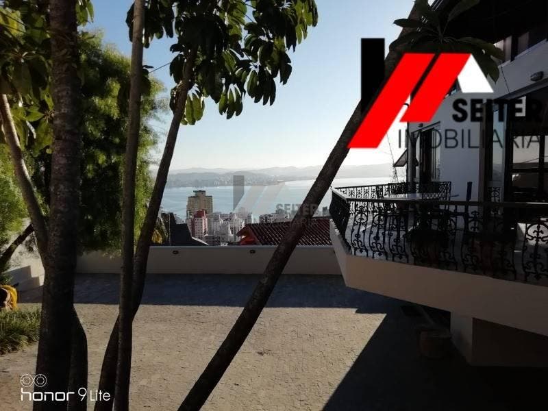 Casa comercial no centro de Florianópolis