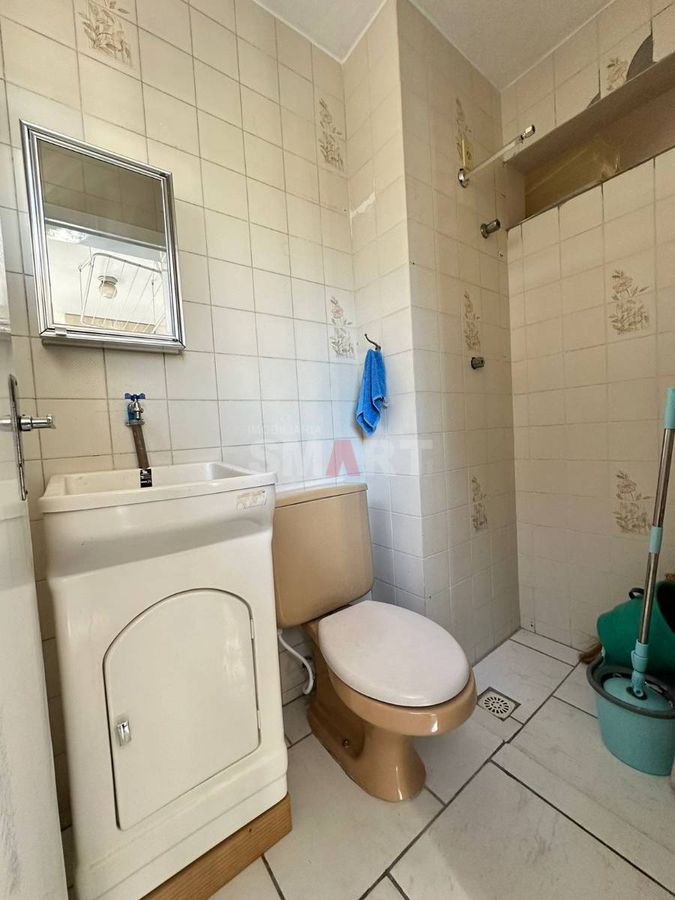 Apartamento Semimobiliado com 03 Quartos no Centro