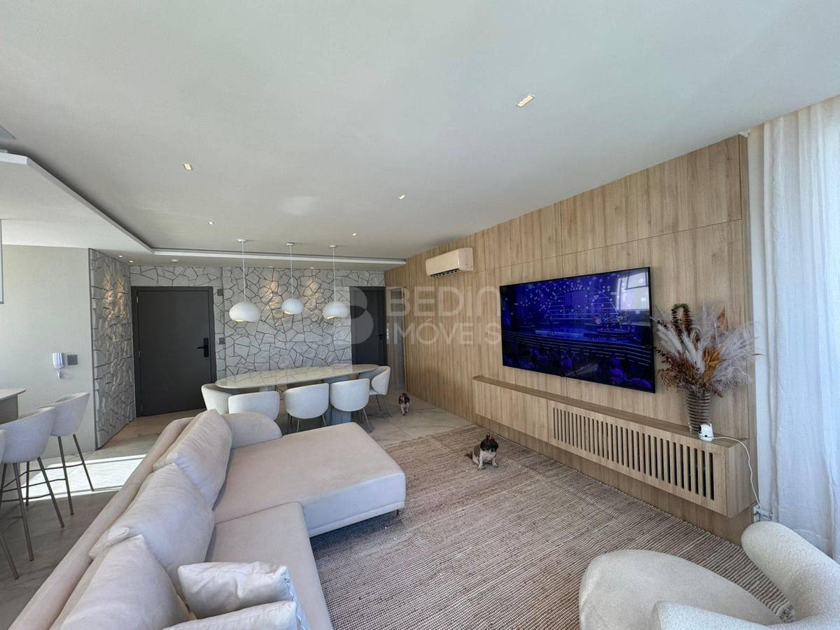 Apartamento de 3 quartos, 130m² no bairro Centro, em Balneário Camboriú | Eu Corretor