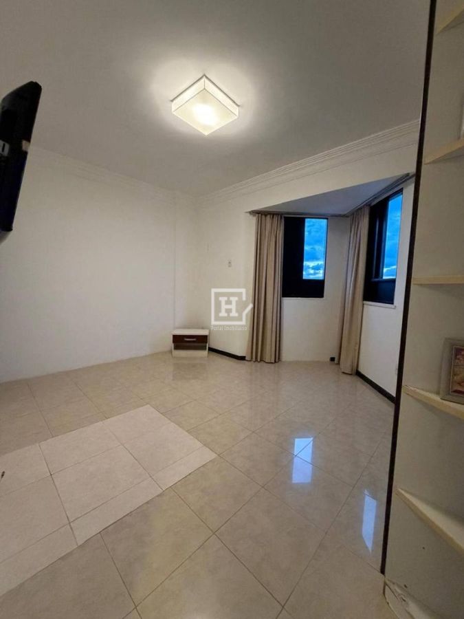 Apartamento com 3 quartos à Venda, Grageru - Aracaju