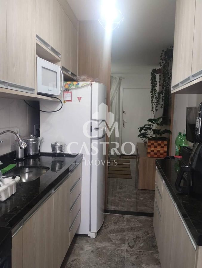 Apartamento 2 quartos em Jardim da Laranjeira (Zona Leste), São Paulo. Cozinha funcional com móveis planejados.