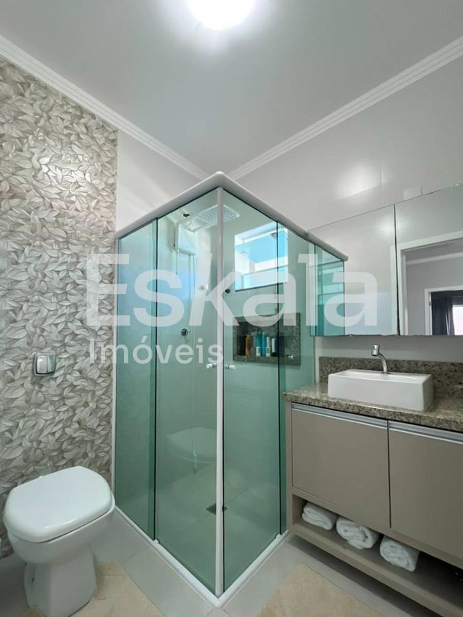 Casa Semimobiliada Com 01 Suíte + 03 Quartos Estrada Nova - Jaraguá do Sul