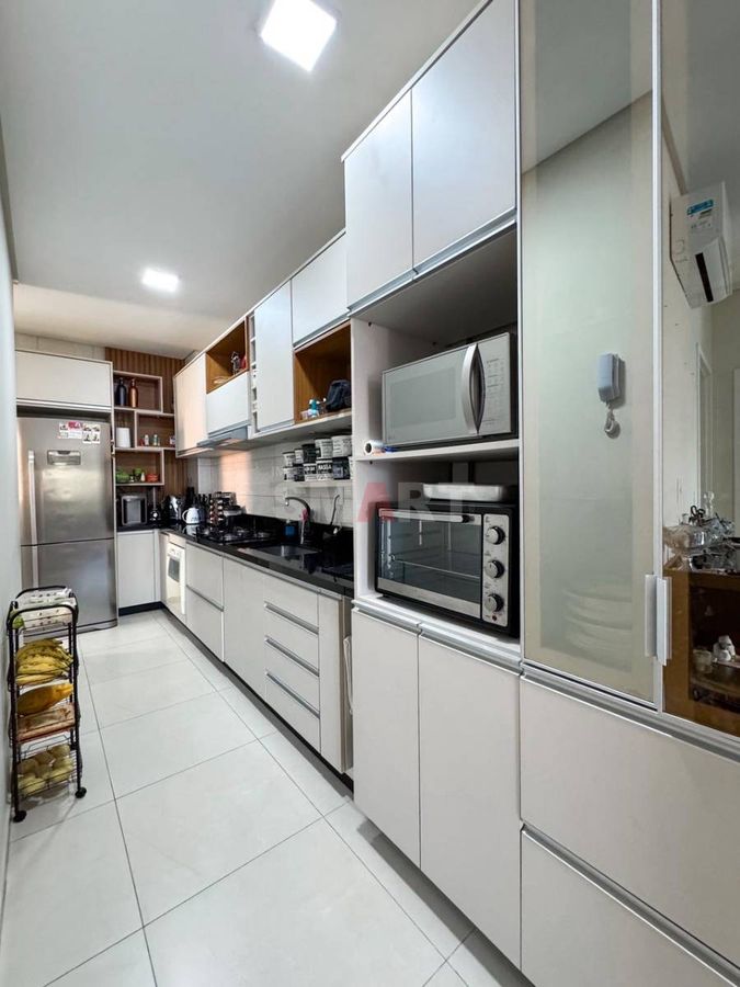 Apartamento Suite+2 Jaraguá Esquerdo