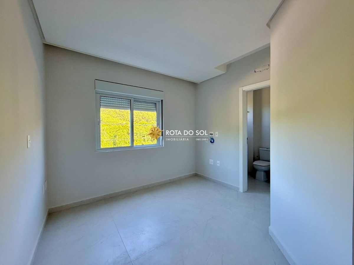 Vila das Galés Triplex 3 Suítes Beira Mar Praia Quatro Ilhas Bombinhas SC - 15