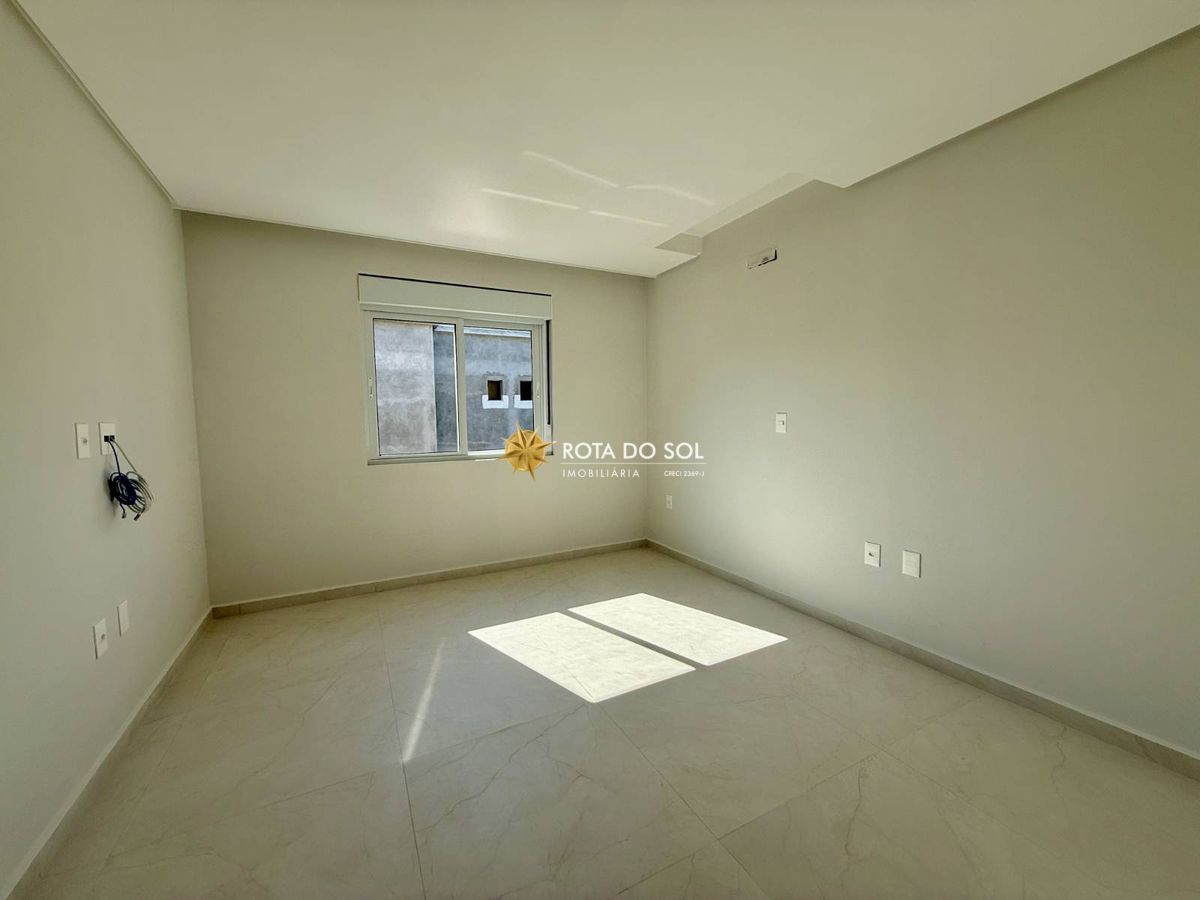 Vila das Galés Triplex 3 Suítes Beira Mar Praia Quatro Ilhas Bombinhas SC - 12