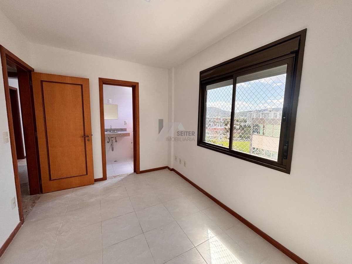 Apartamento com 2 suites à venda no bairro Trindade