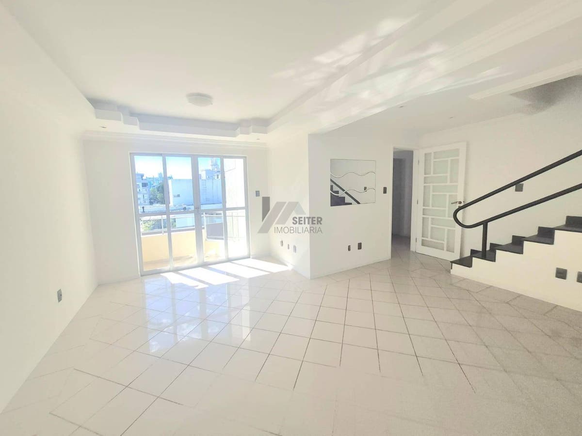 Apartamento de 5 quartos sendo 2 suites para alugar na trindade florianopolis
