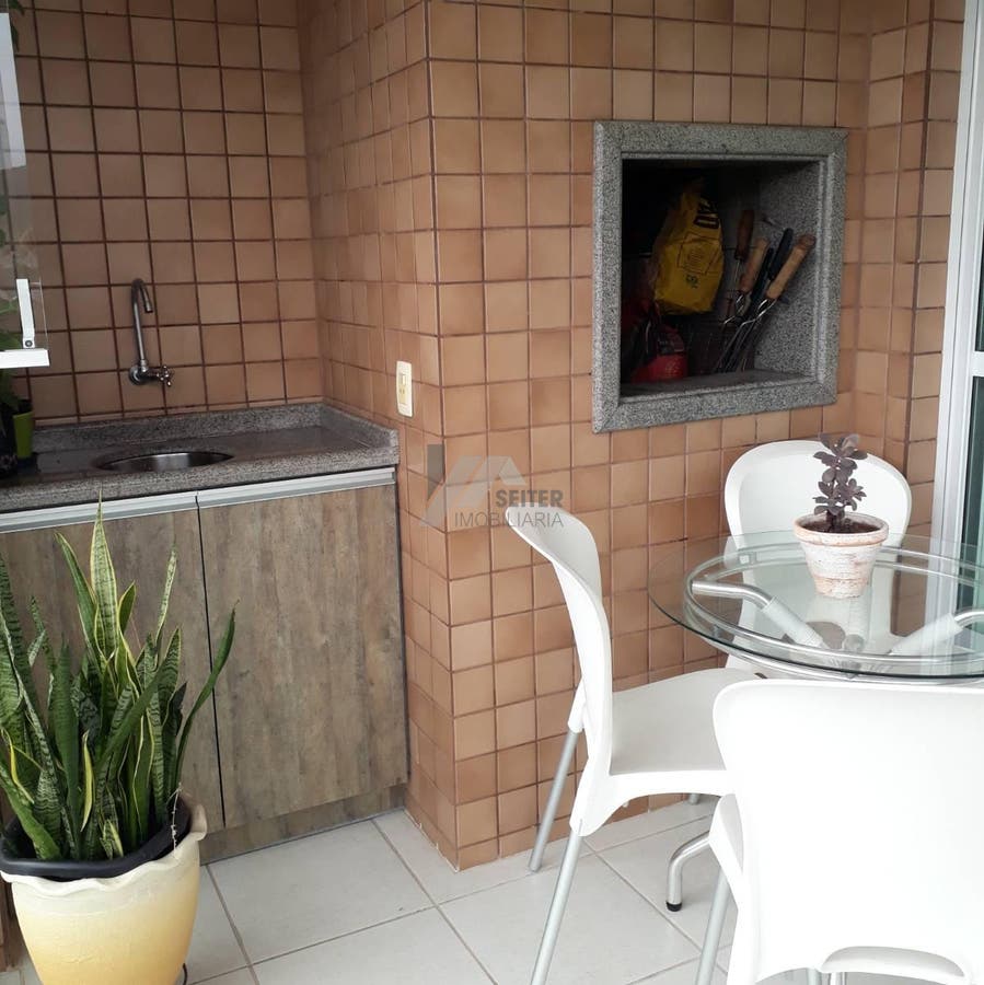 Apartamento com 3 quartos, Trindade - Florianópolis