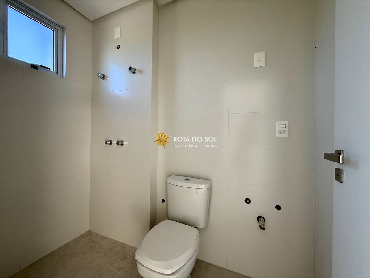 Vila das Galés Triplex 3 Suítes Beira Mar Praia Quatro Ilhas Bombinhas SC - 20