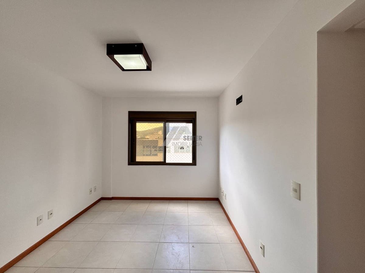 Apartamento com 2 suites à venda no bairro Trindade