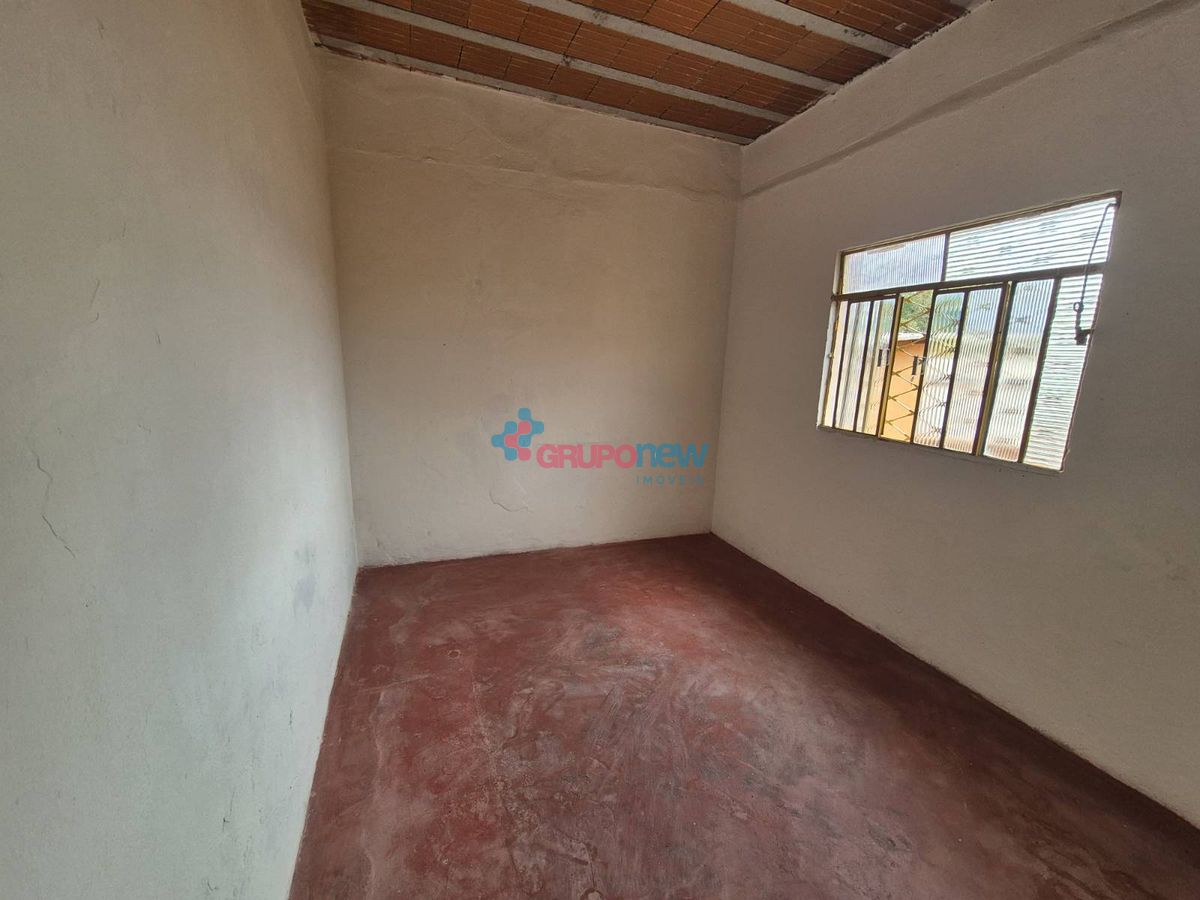 Casa , à Venda - Cachoeirinha - Belo Horizonte