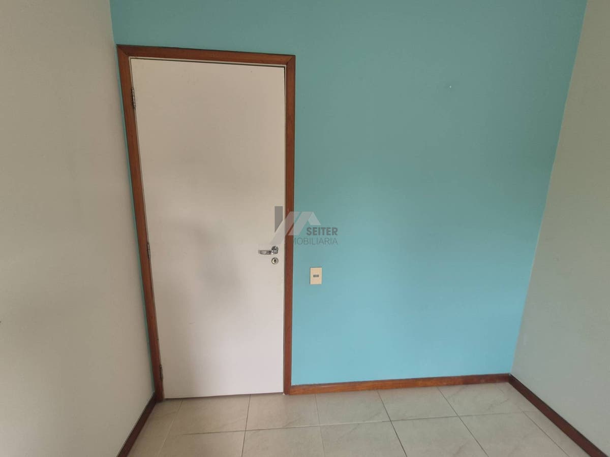 Apartamento de 3 quartos para alugar centro
