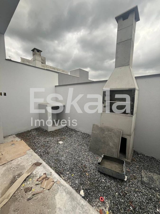 Casa geminada à venda com 01 suíte + 01 quarto Bairro Jaraguá 99