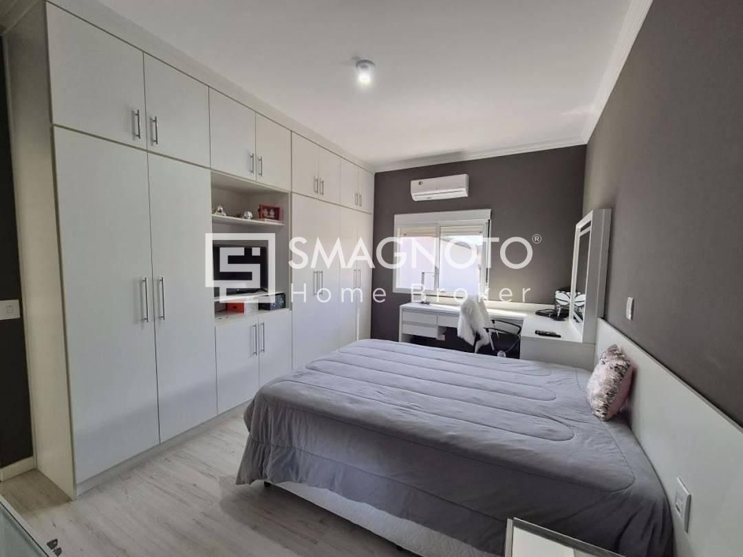 Casa com 3 dormitórios à venda, 210 m² por R$ 960.000,00 - Jd Porangaba - Águas de São Pedro/SP